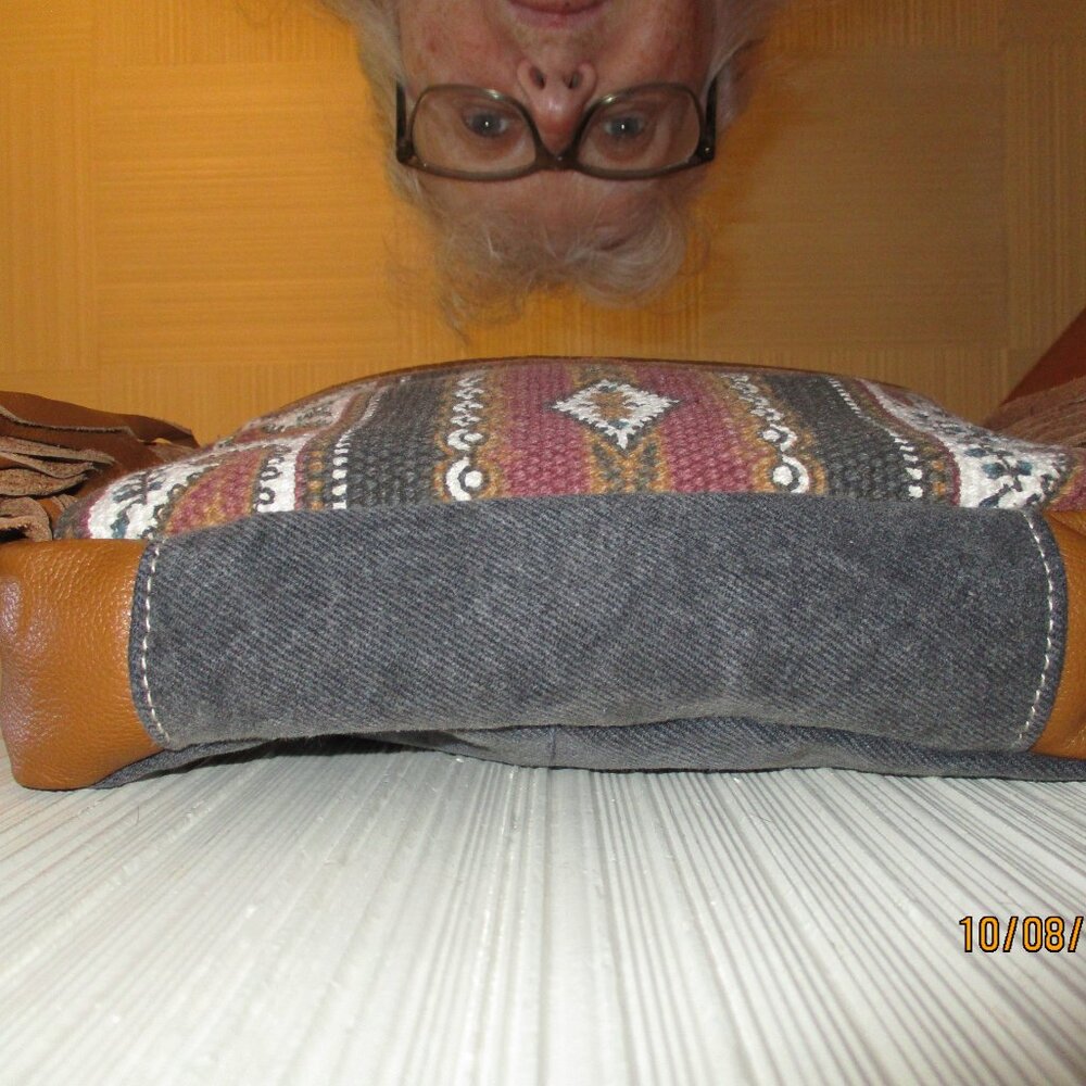 Myra Western Shoulder Bag - Picture 5 of 13